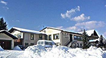 Hotel Lugerhof 2*